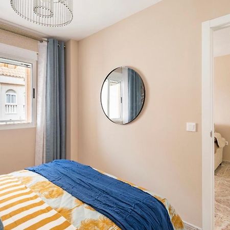 Апартаменты В 4 Мин От Пляжа Torrevieja Buitenkant foto